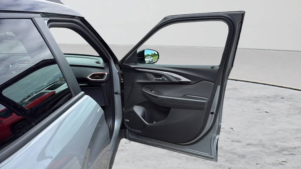 Used 2023 Sterling Gray Metallic Chevrolet RS image 23