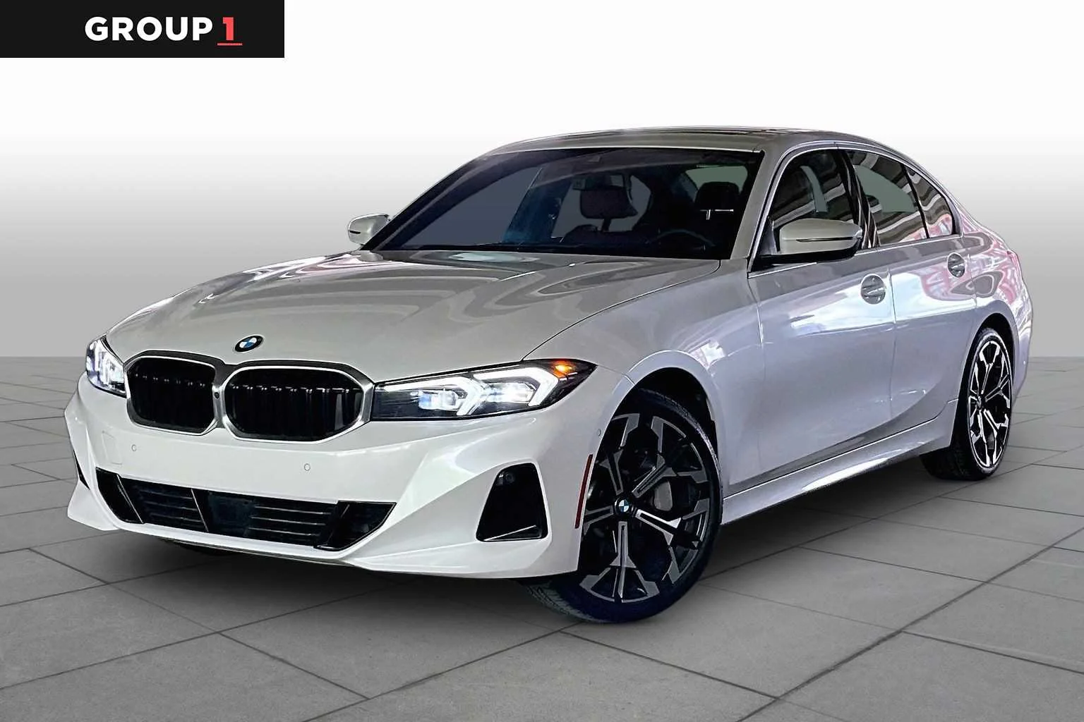 2025 BMW 3 Series 330i Sedan's photo