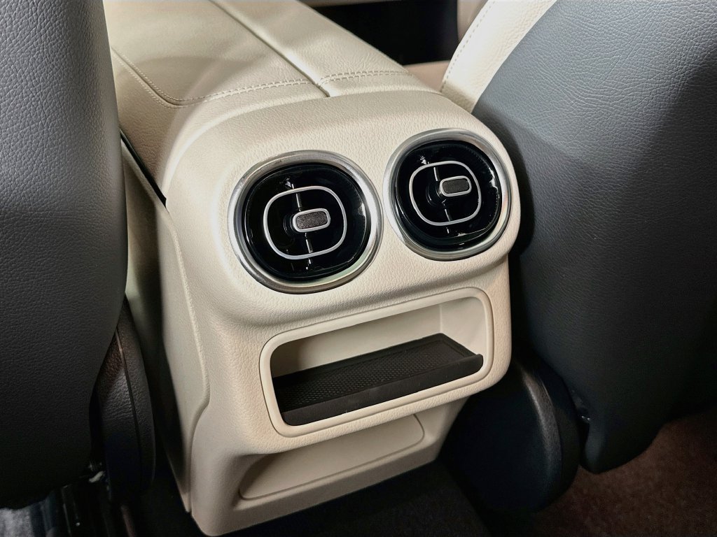 New 2027 Polar White Mercedes-Benz GLC 300 Coupe image 26