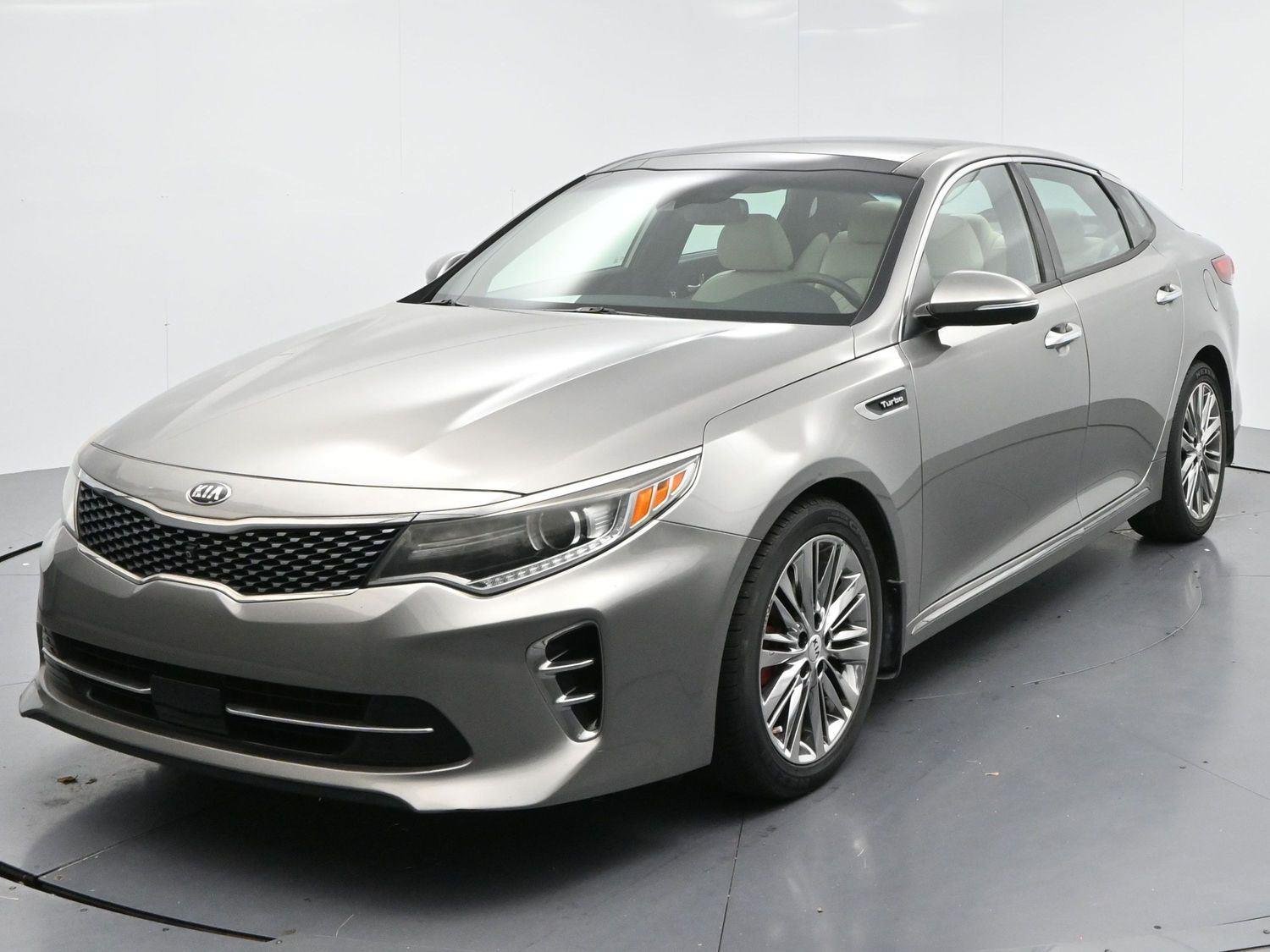 Used 2016 Titanium Silver Kia SXL Turbo image 3