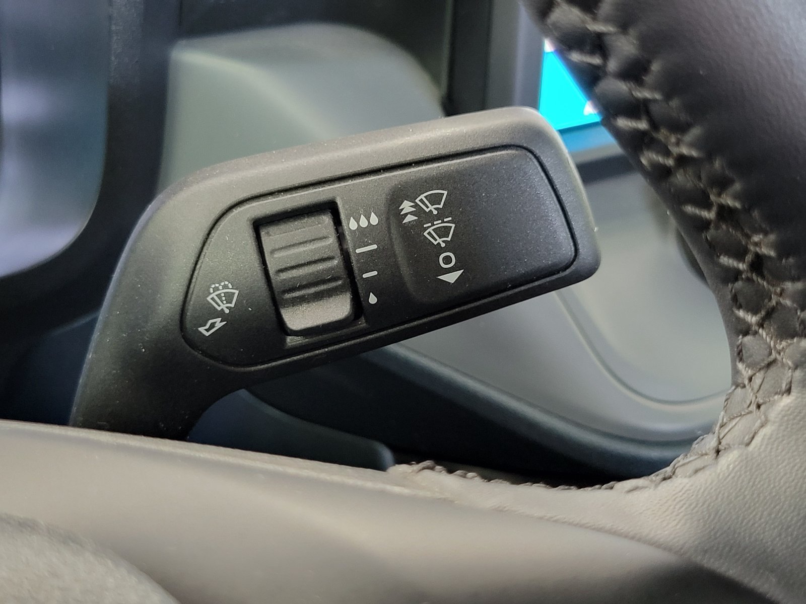 Certified Used 2024 Gray Ford XLT image 18