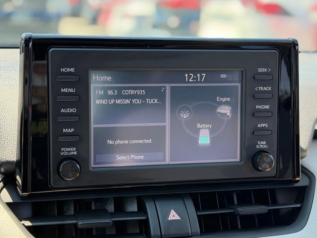 Used 2019 Gray Toyota XLE image 15