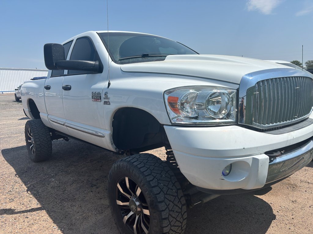Used 2008 Bright White Clearcoat Dodge Laramie image 3