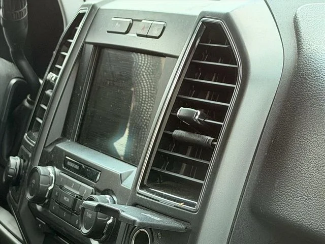 Used 2018 Silver Ford XLT image 10