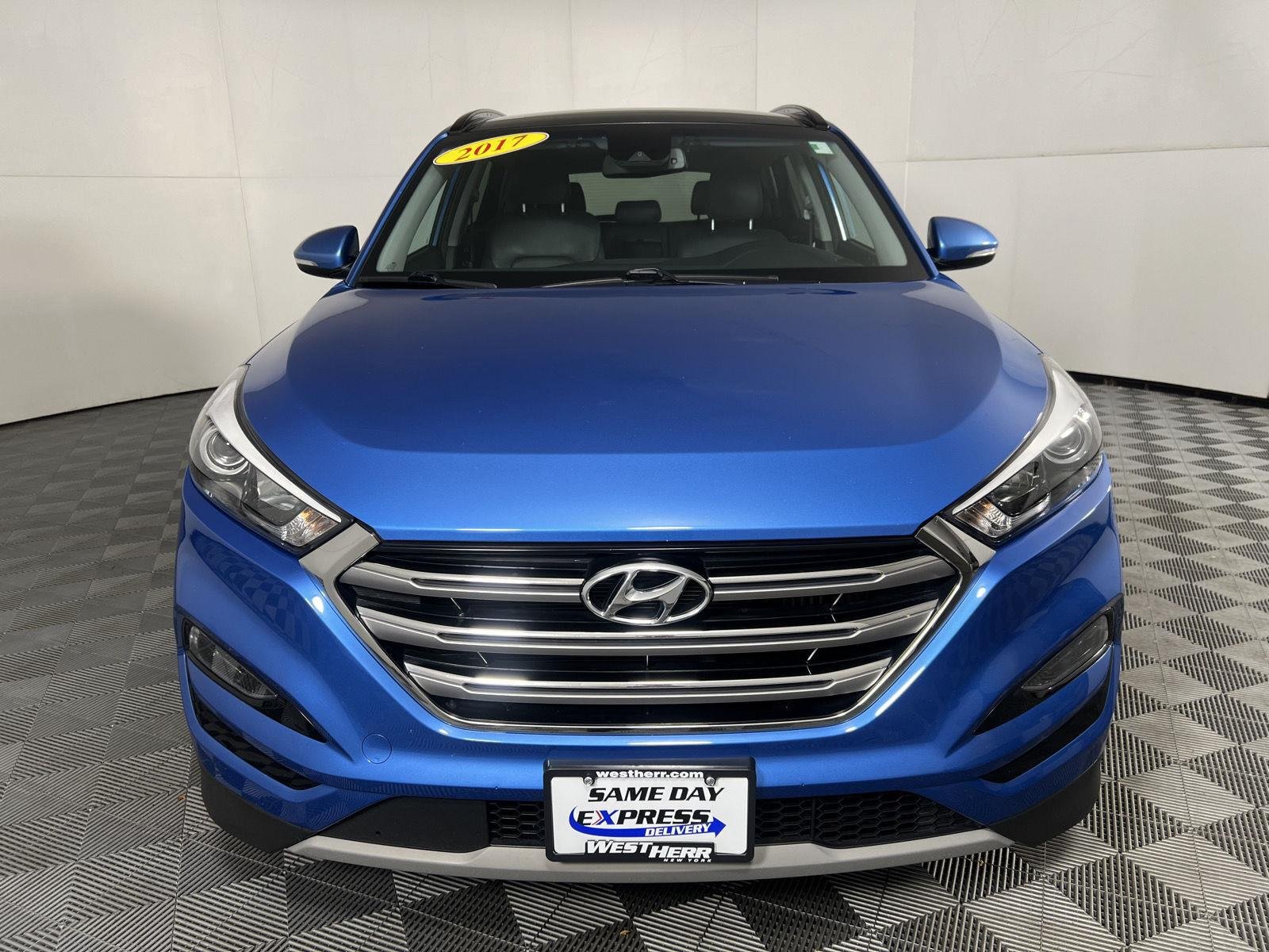 Used 2017 Caribbean Blue Hyundai Limited image 2
