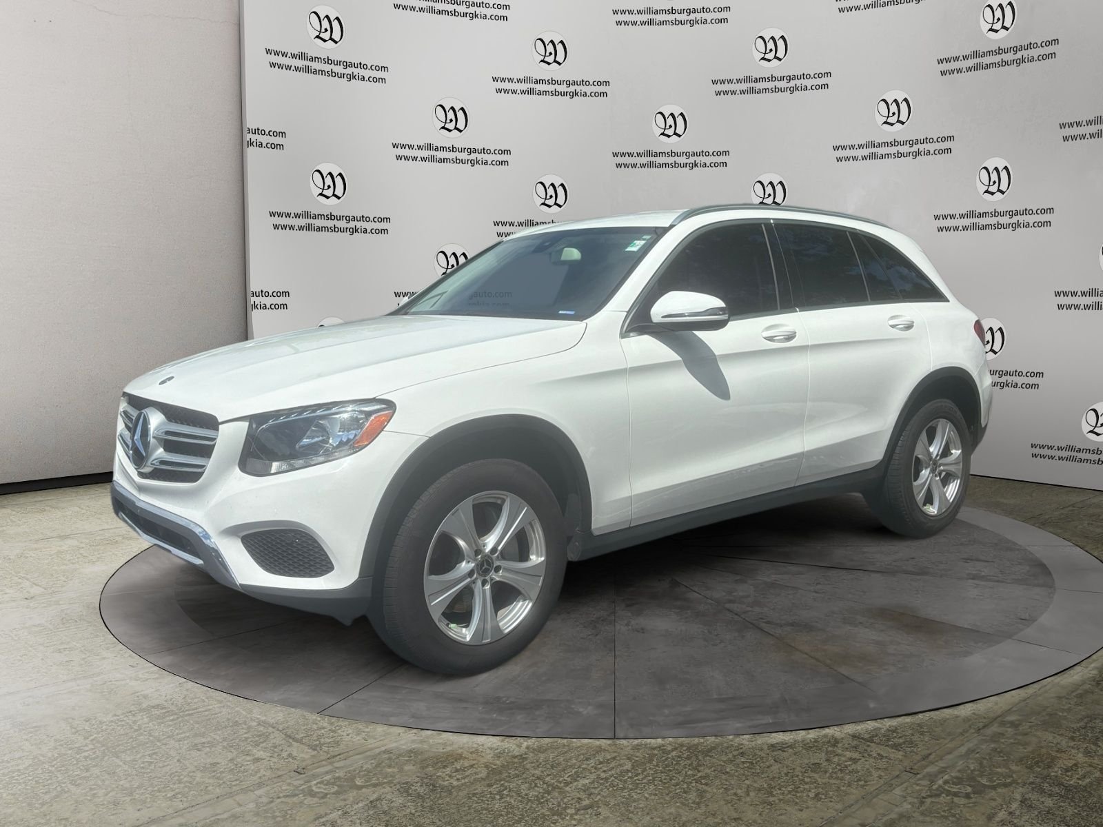 2018 Mercedes-Benz GLC GLC300's photo