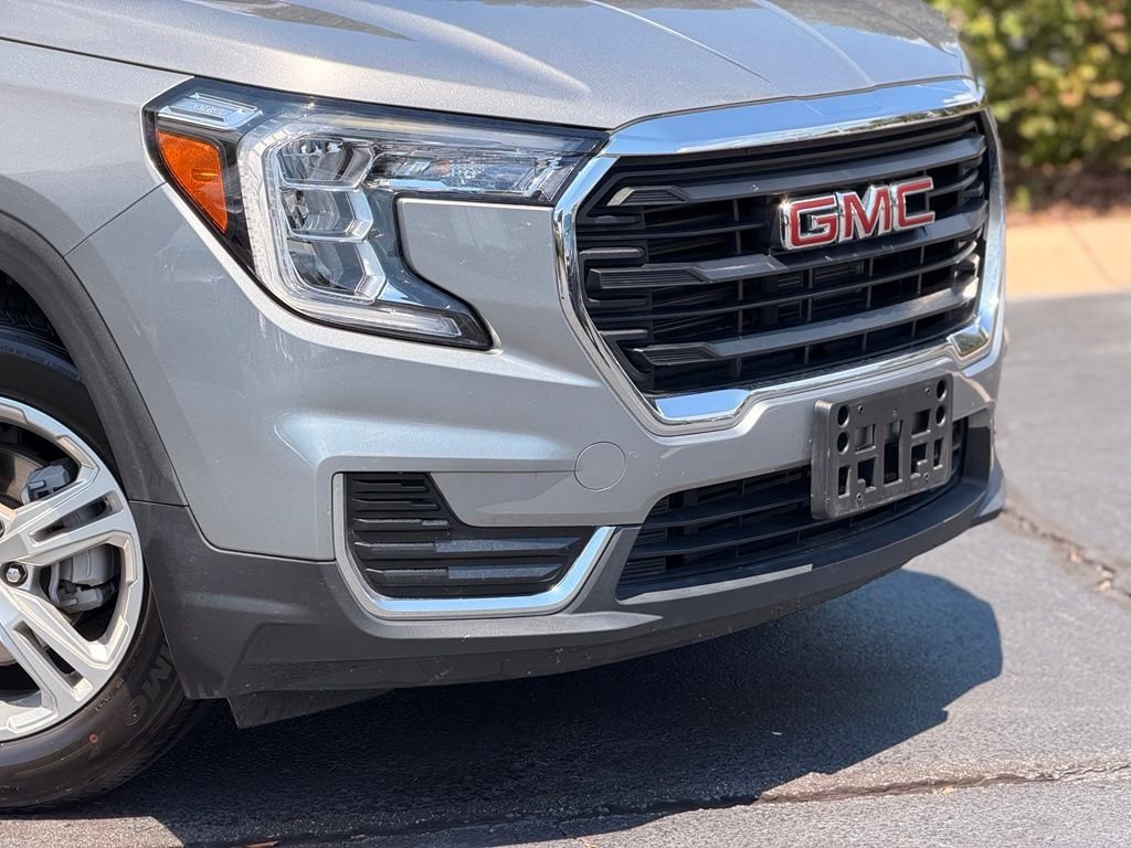 Used 2024 Silver GMC SLE image 6
