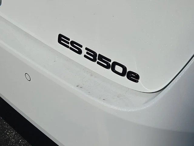 New 2026 Ultra White Lexus PREMIUM image 4