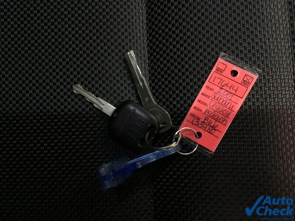 Used 2001 Blue Subaru GT image 50