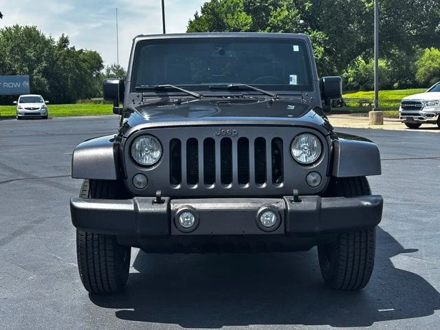 Used 2017 Gray Jeep Freedom Edition image 2
