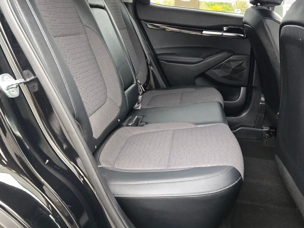 Used 2023 Black Kia S image 8