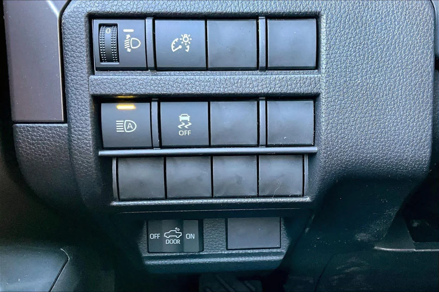 2026 Toyota Tacoma SR5 - Photo 20