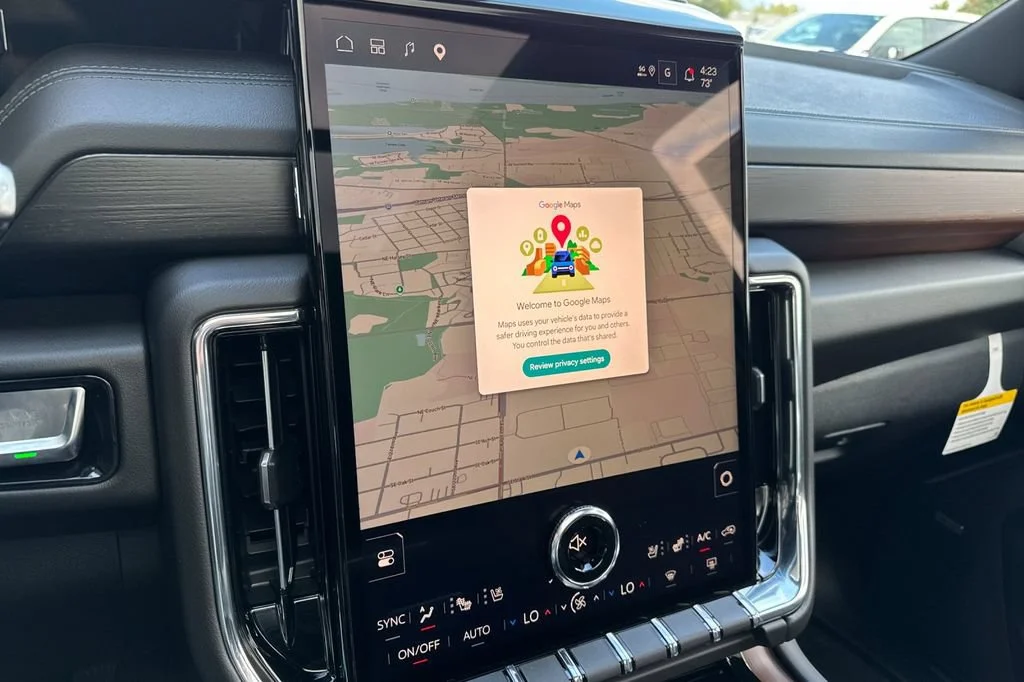 2026 GMC Yukon XL Denali - Photo 18