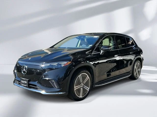 Certified 2023 Mercedes-Benz EQS SUV Base with VIN 4JGDM2EB2PA010976 for sale in Roslyn, NY