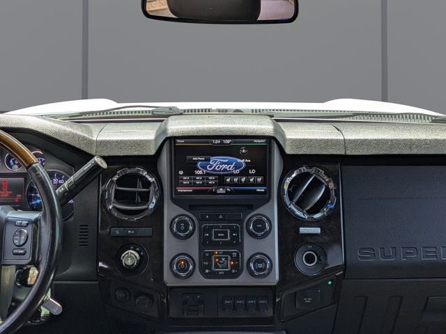 Used 2015 White Ford Platinum image 17