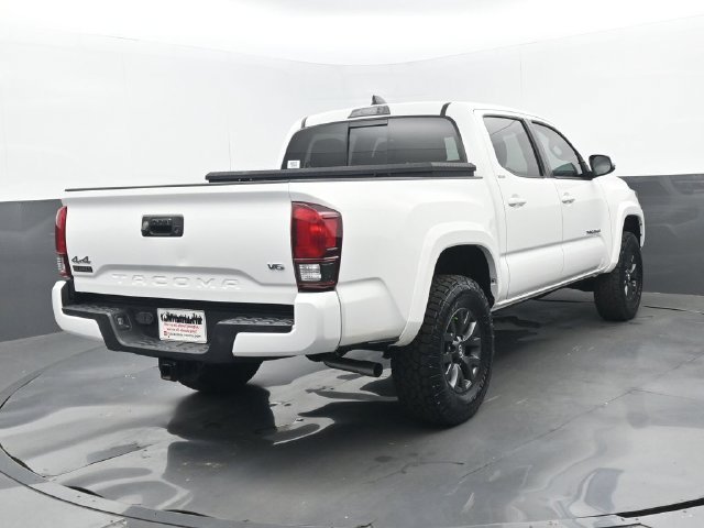 Used 2023 Ice Cap Toyota SR5 image 22