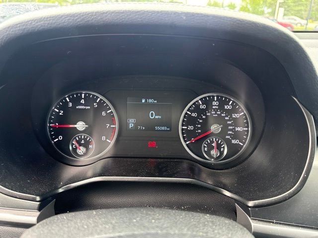 Used 2020 White Kia S image 13