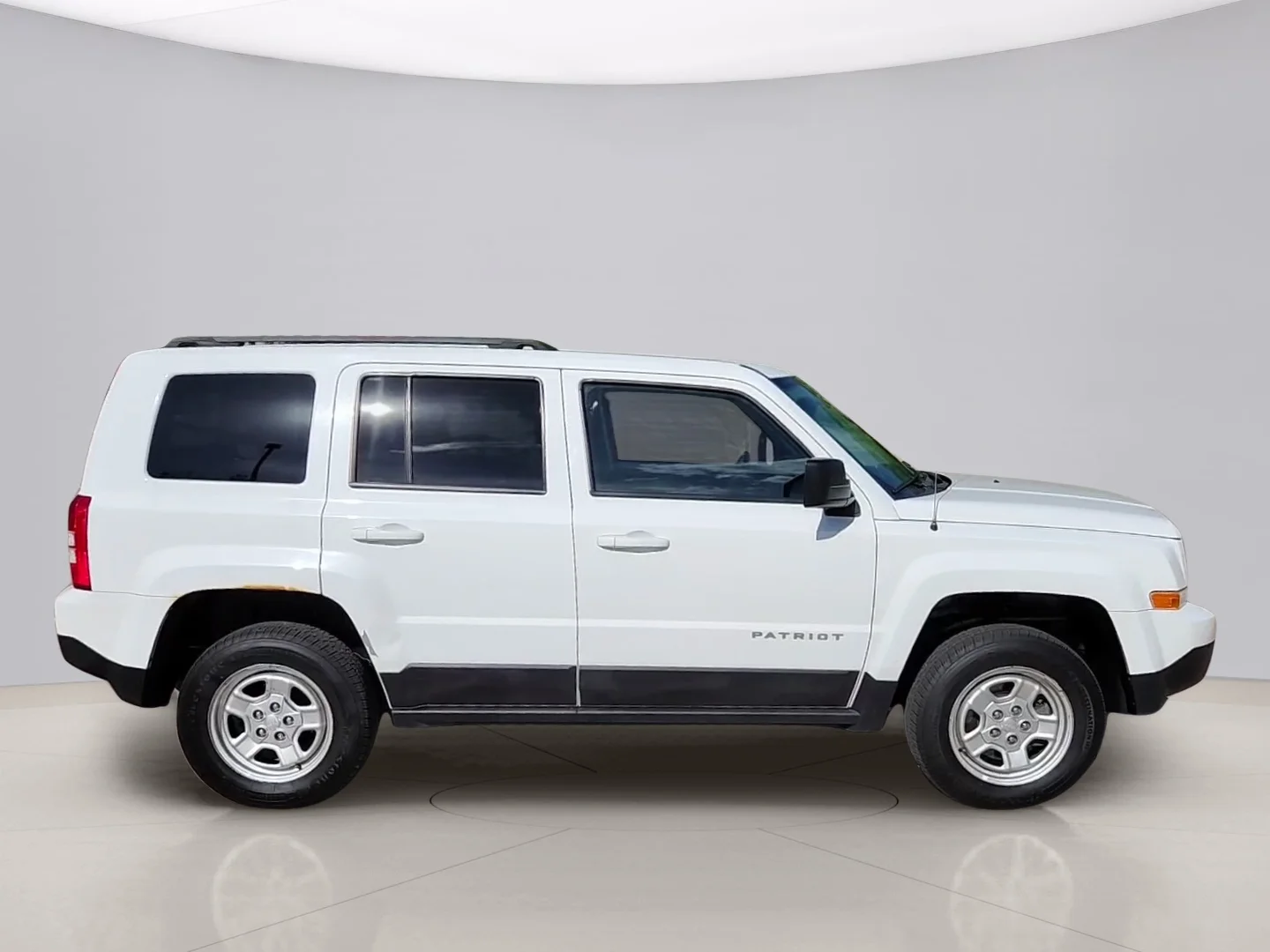 Used 2016 White Jeep SPORT 4WD image 6