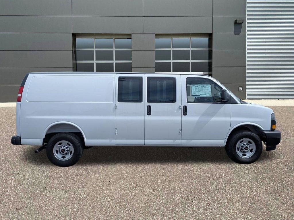 New 2026 Summit White GMC Work Van image 4