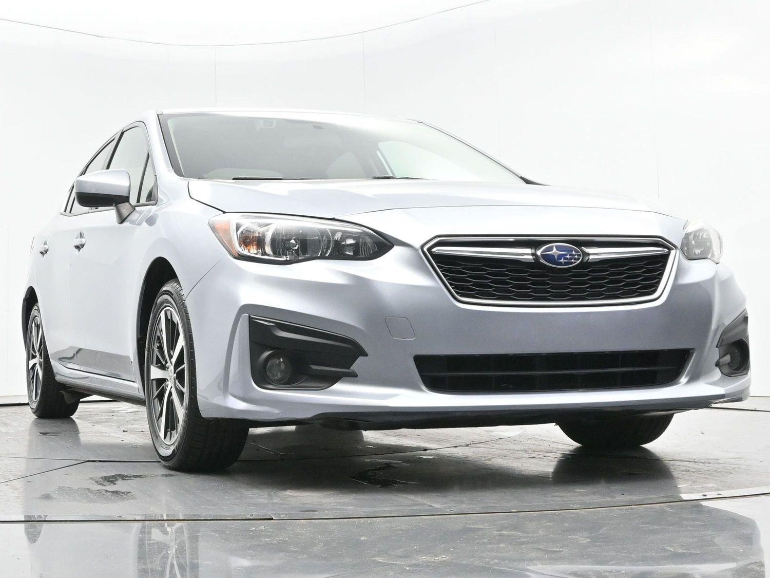Used 2019 Ice Silver Metallic Subaru Premium image 40