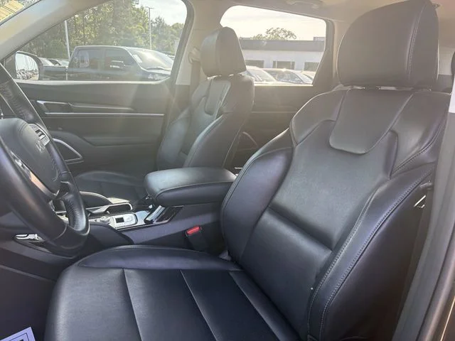 Certified Used 2024 Green Kia S image 11