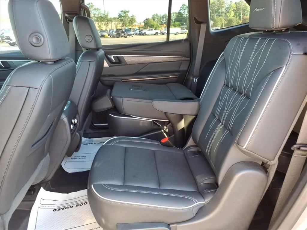 Used 2025 Moonstone Gray Metallic Buick Avenir image 24