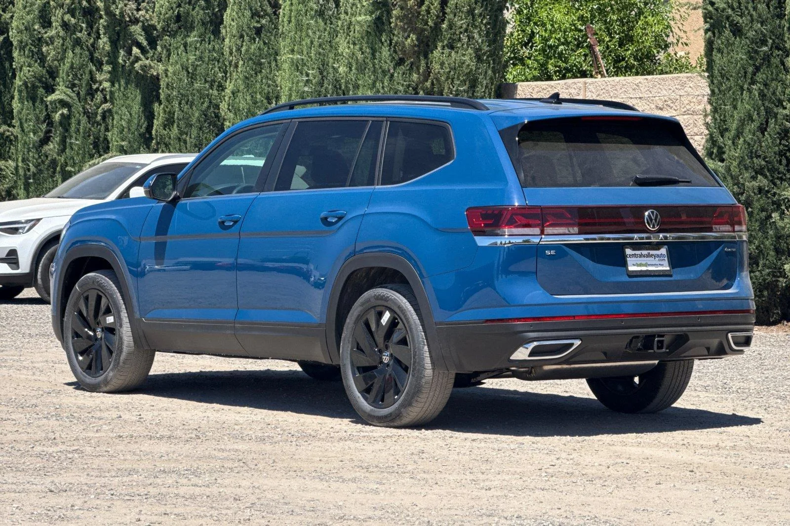 New 2026 Mountain Lake Blue Metallic Volkswagen 2.0T SE w/Technology image 6