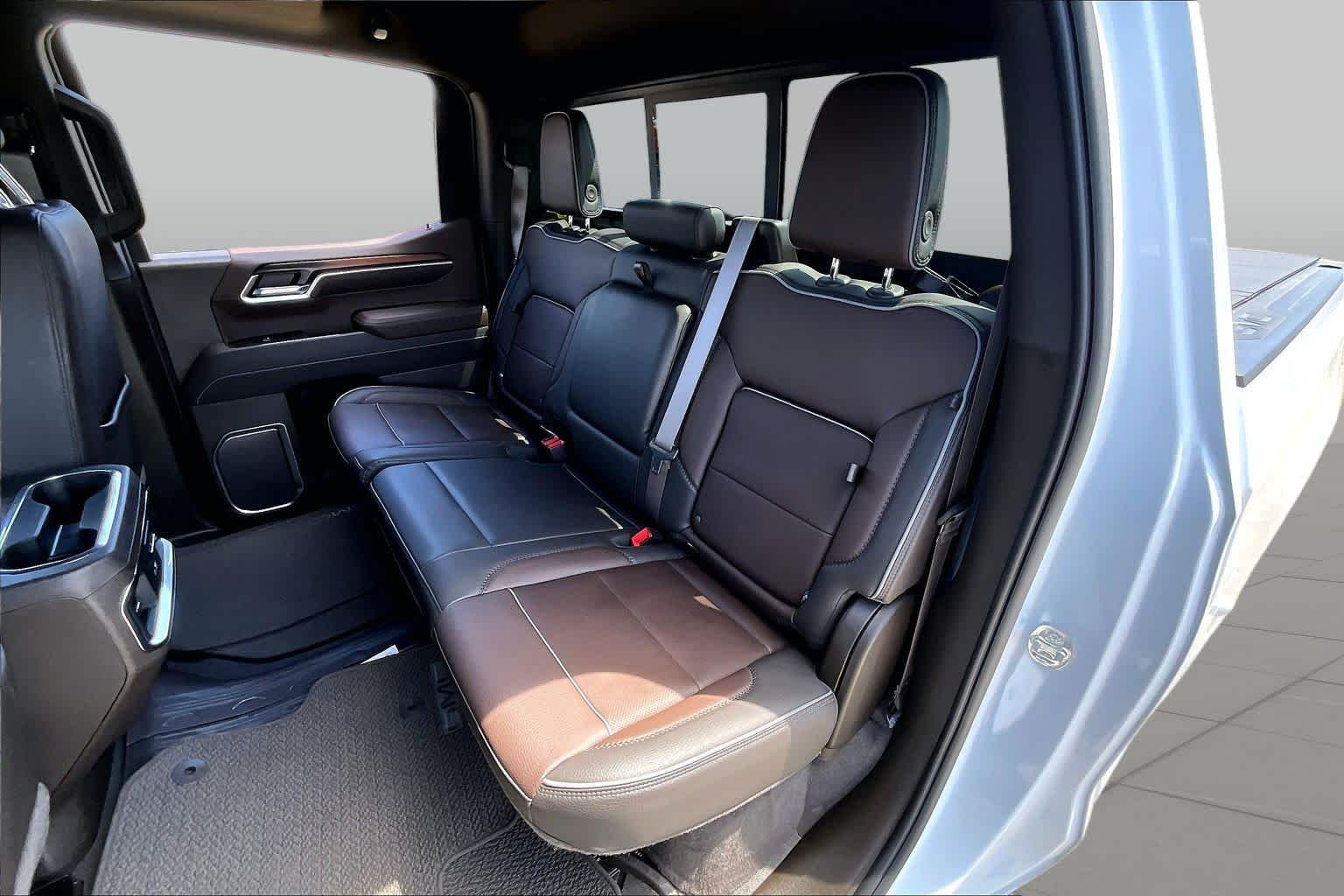 Used 2026 Glacier White Tricoat GMC Denali image 21