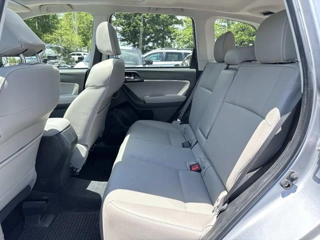 Used 2016 Silver Subaru 2.5i Touring image 15