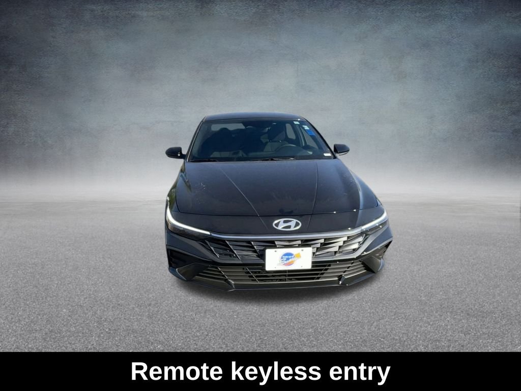 2025 Hyundai Elantra Blue - Photo 6
