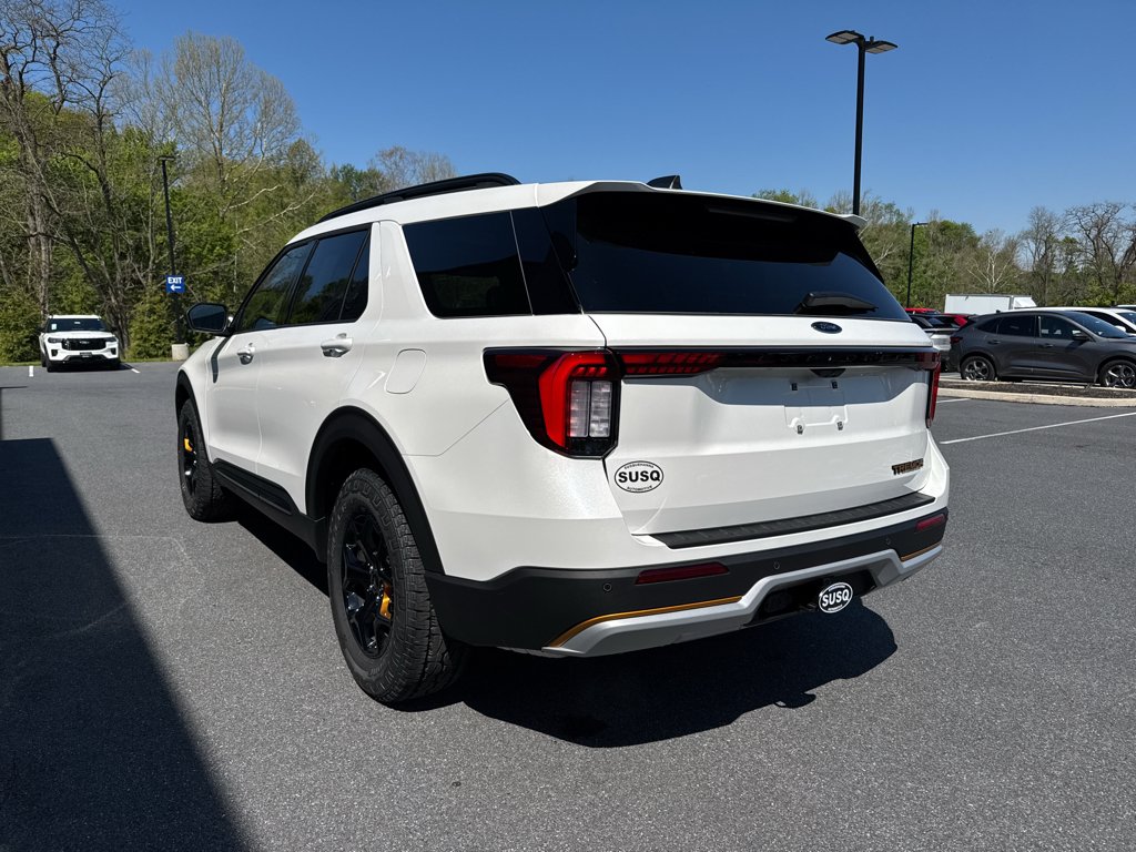New 2026 Star White Metallic Tri-Coat Ford Tremor image 16