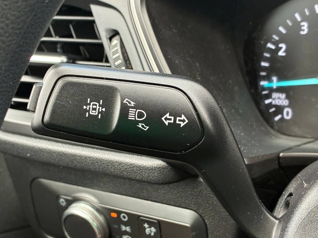 Used 2020  Ford SE image 33