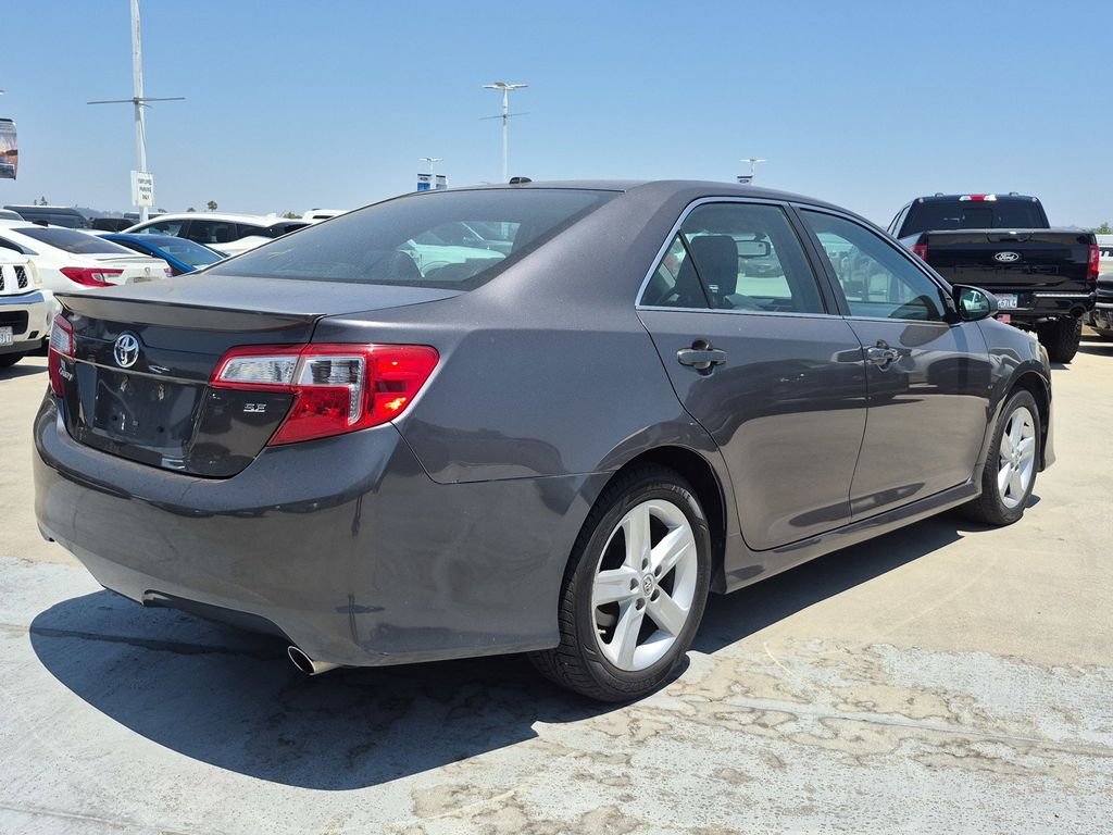 Used 2014 Magnetic Gray Metallic Toyota SE image 6