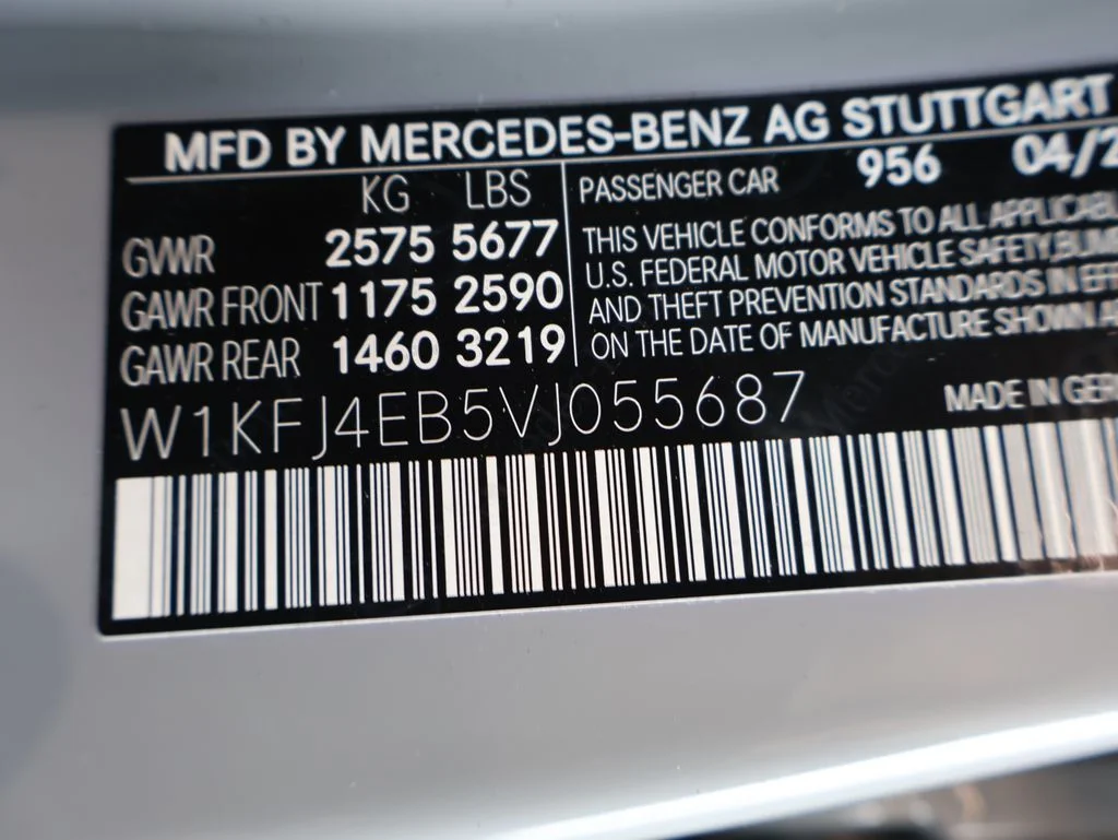 New 2027 MANUFAKTUR Alpine Grey Mercedes-Benz CLA 350 image 40