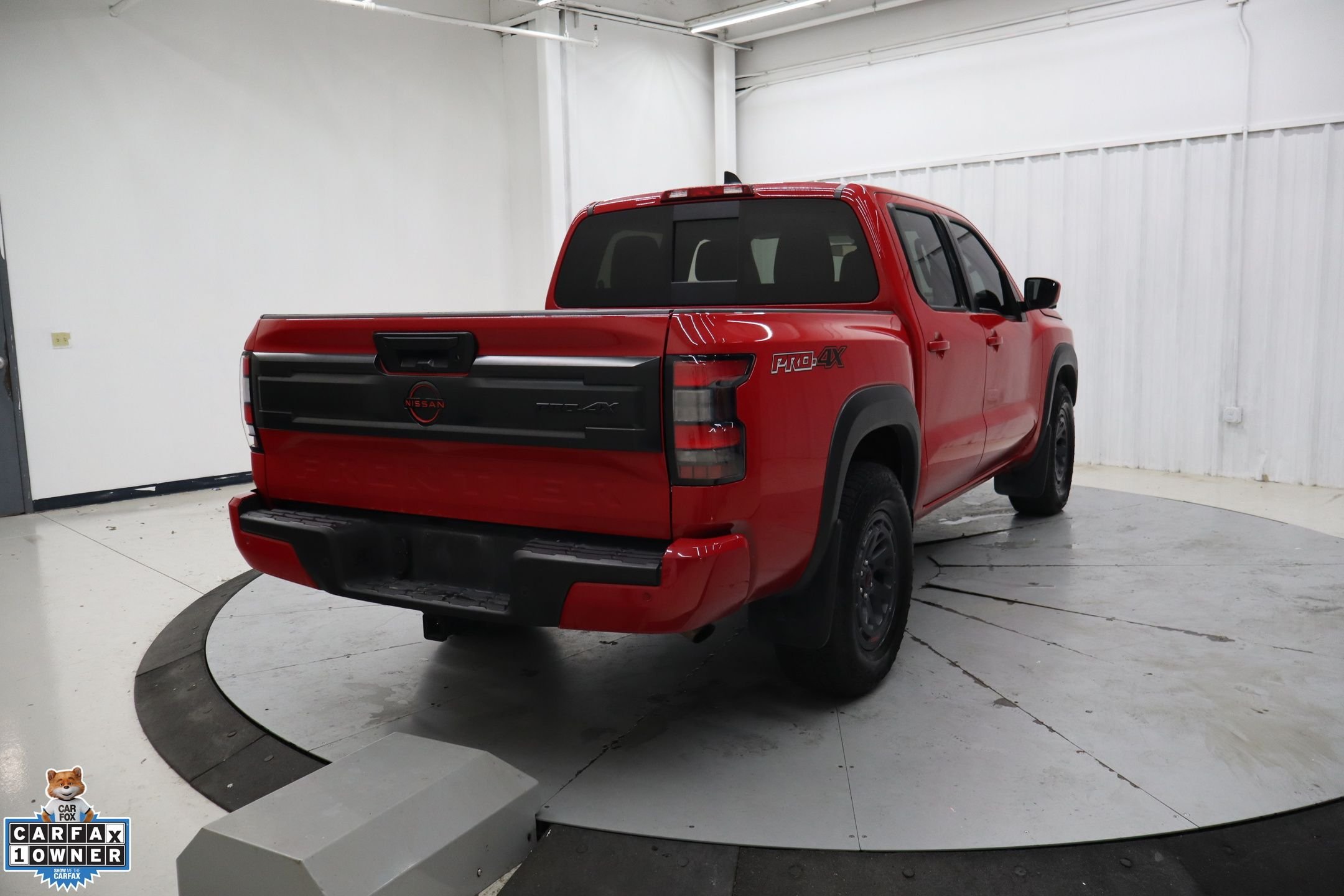 Used 2025 Red Nissan PRO-4X image 3