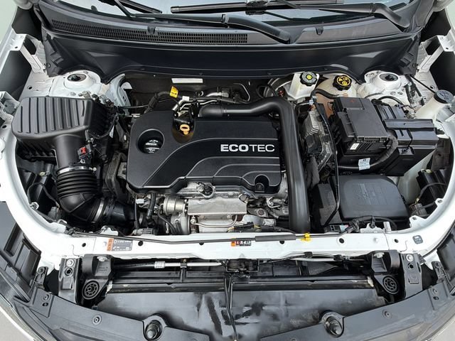Used 2019 IRIDESCENT PEARL TRICOAT Chevrolet LT image 27