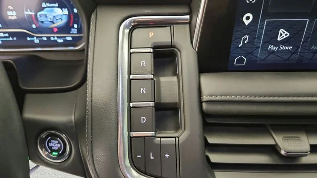 Used 2023 Summit White GMC SLE image 14