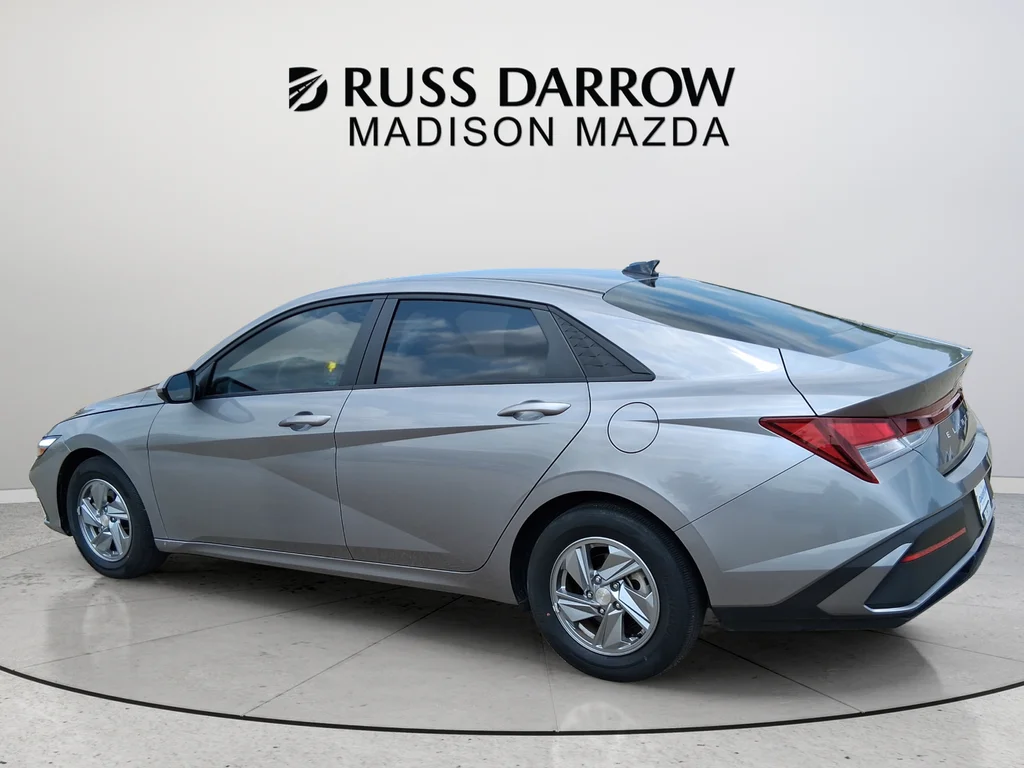 Used 2024 Silver Hyundai SE image 3