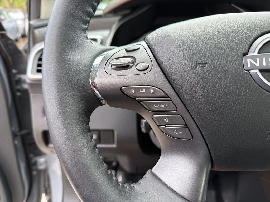 Used 2024 Gray Nissan Platinum image 23