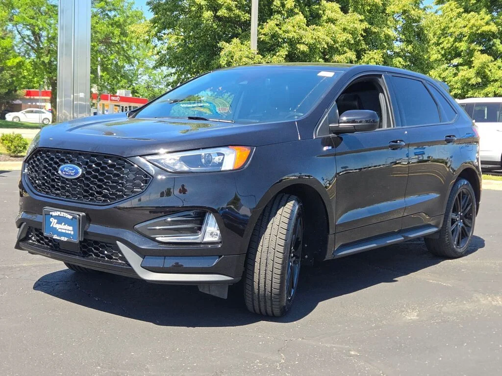 Used 2023 Black Ford ST Line image 5