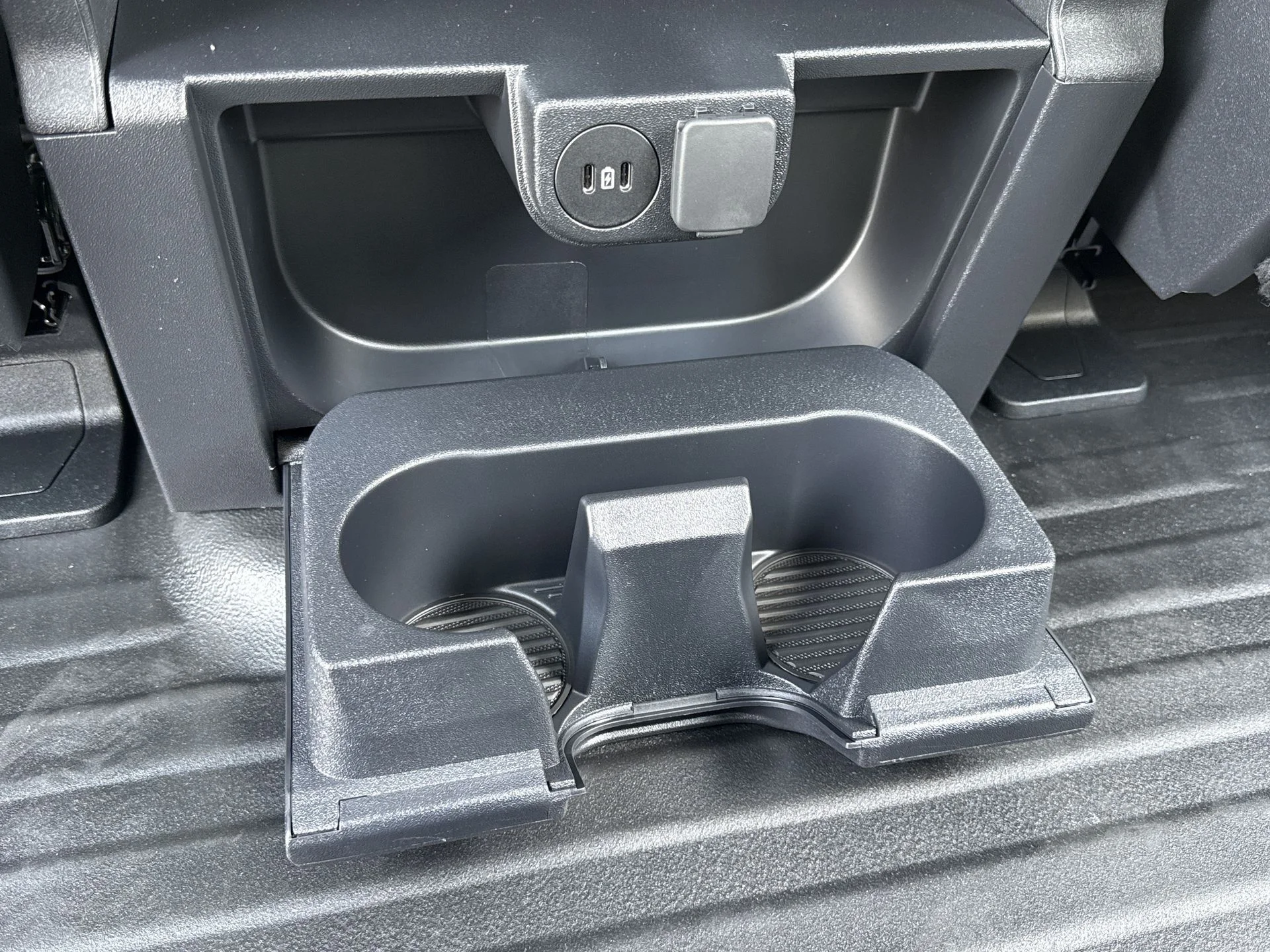 New 2026 Carbonized Gray Metallic Ford XL image 17