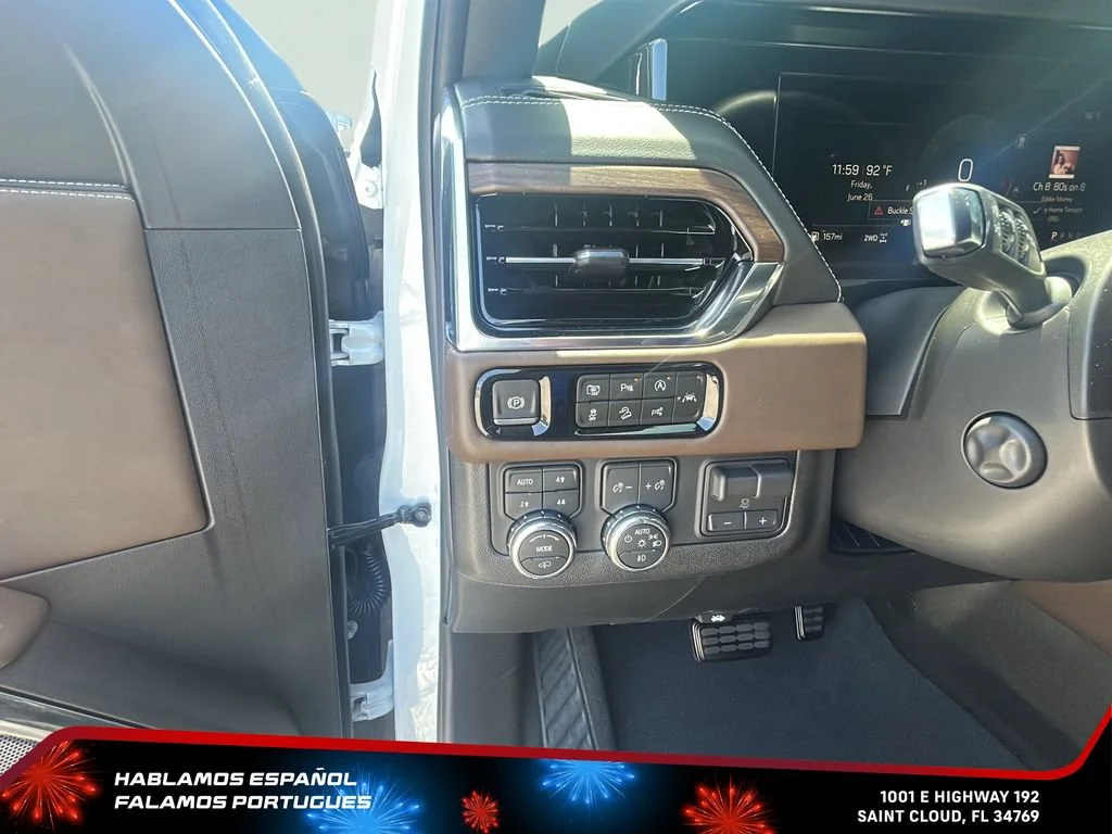 Used 2026 Glacier White Tricoat GMC Denali Ultimate image 16