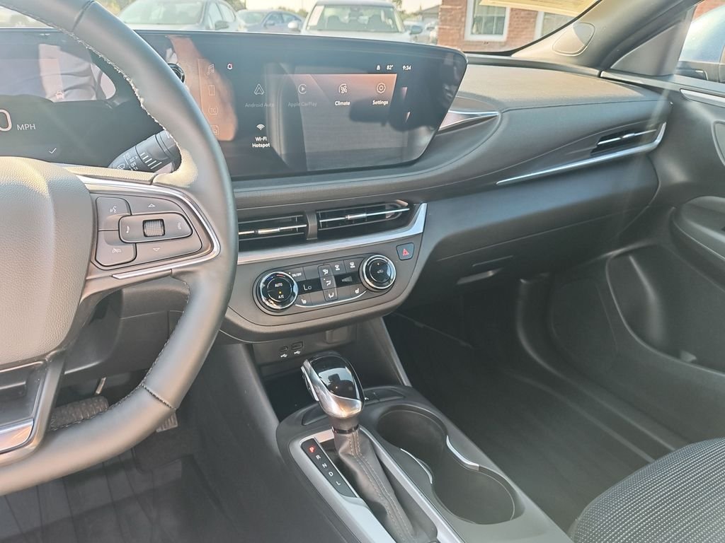 Used 2024 Blue Buick Preferred image 20