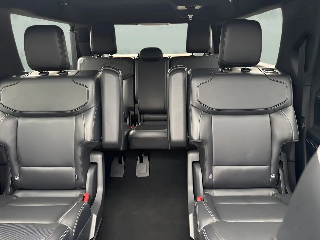 Used 2025 White Ford Platinum image 12