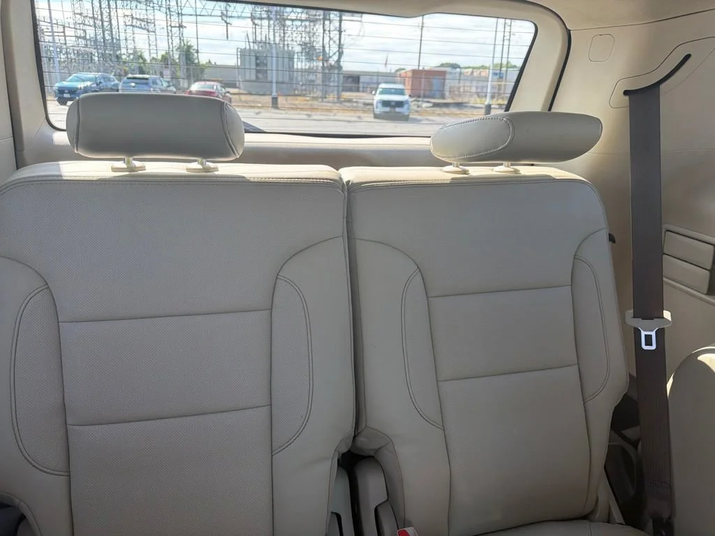 Used 2019 WHITE FROST TRICOAT GMC Denali image 14