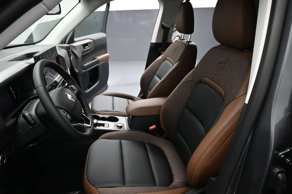 New 2026 Carbonized Gray Metallic Ford Outer Banks image 9