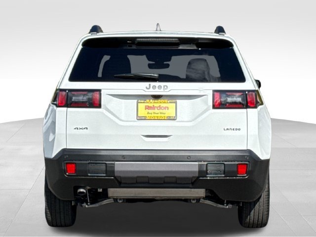 New 2026 Bright White Clear-Coat Exterior Paint Jeep Laredo image 6