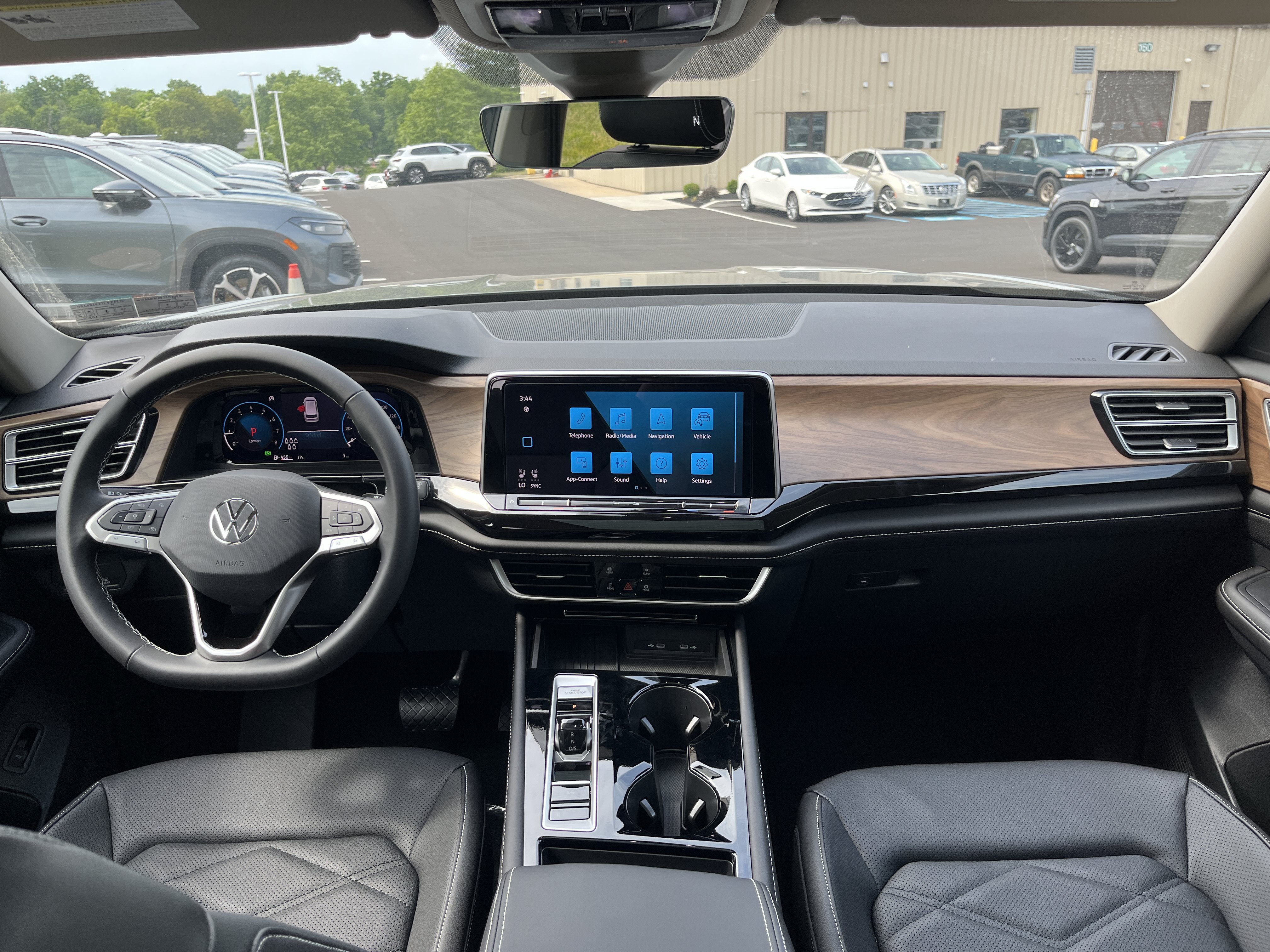 New 2026 Pure Gray Volkswagen 2.0T SE w/Technology image 3