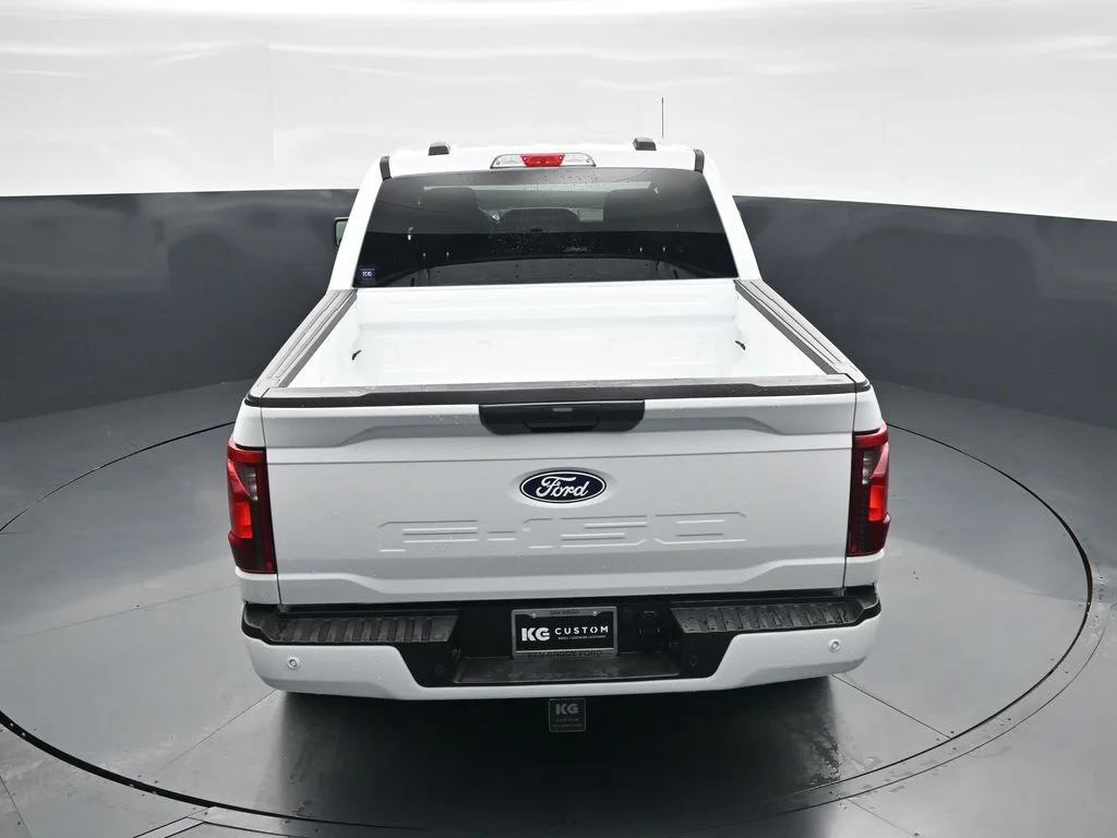New 2026 Oxford White Ford STX image 33