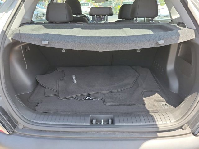 2023 Hyundai Kona SE - Photo 6